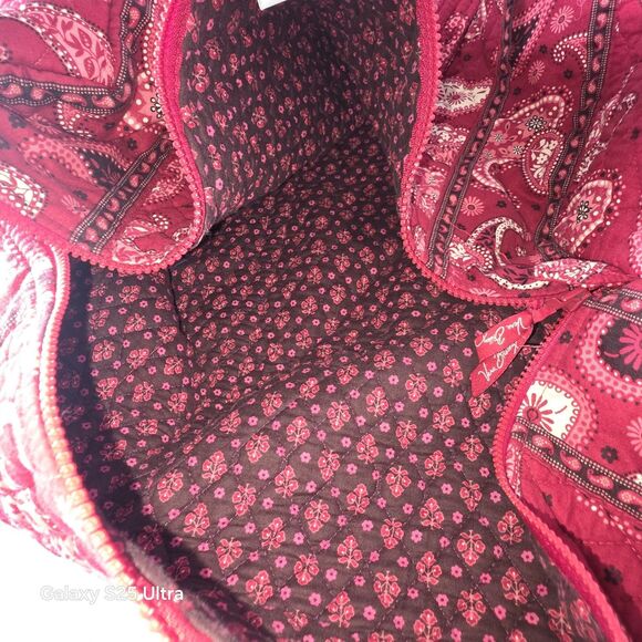 Vera Bradley Large Quilted Duffel Bag in Red Paisley Pattern Retired - Picture 8 of 10